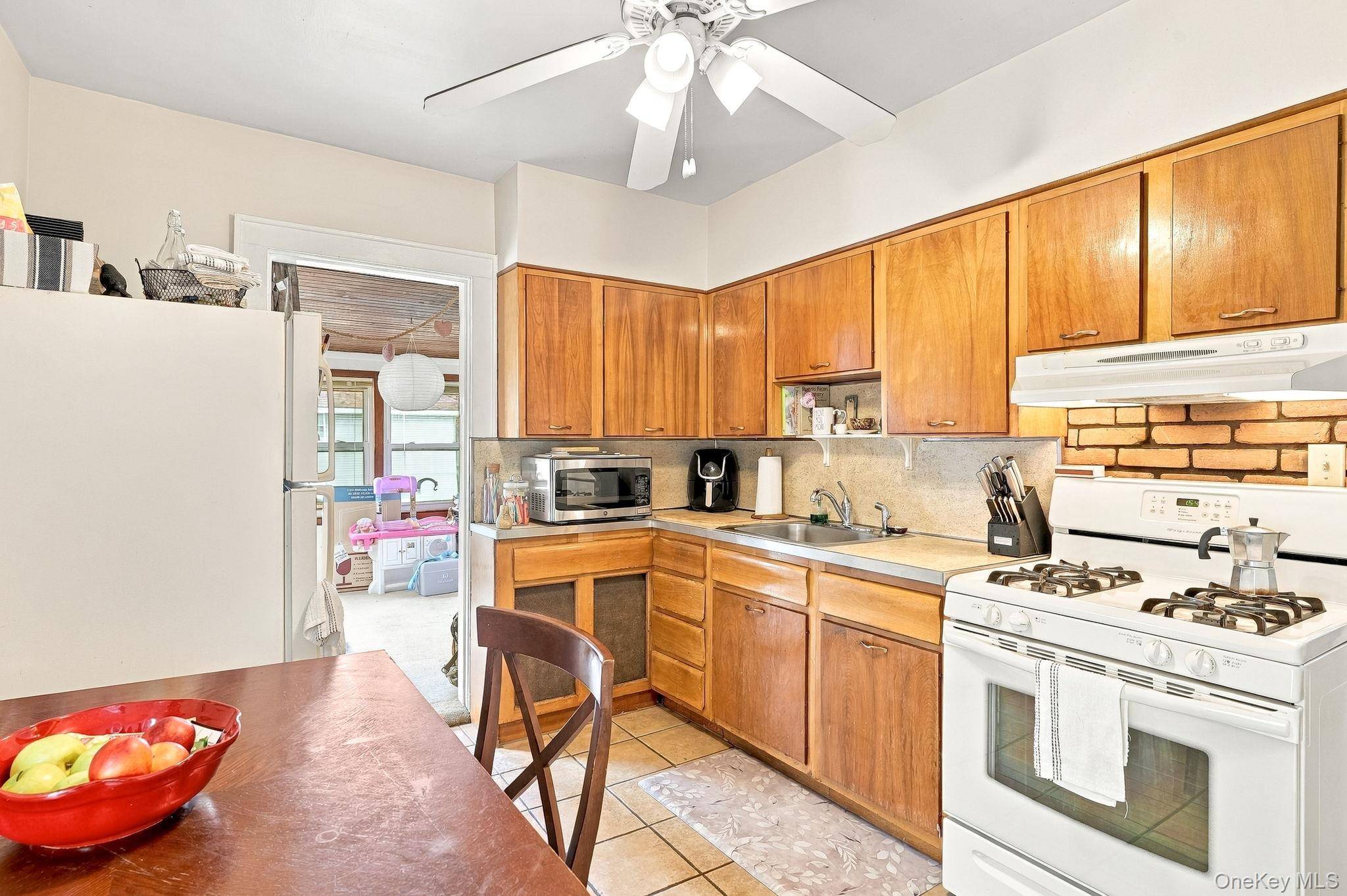 621 Kimball AVE, Yonkers, NY 10704