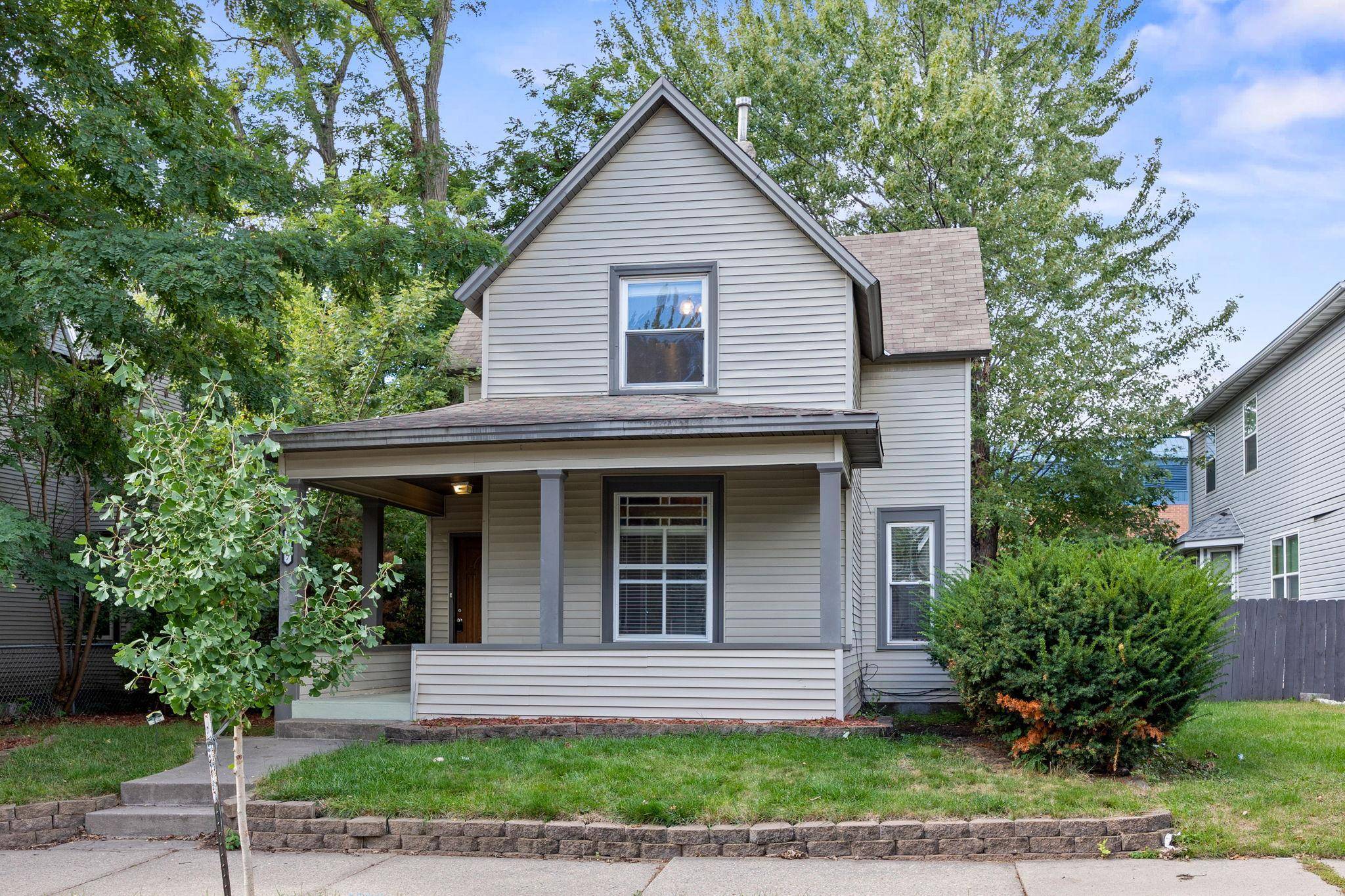2927 Girard AVE N, Minneapolis, MN 55411