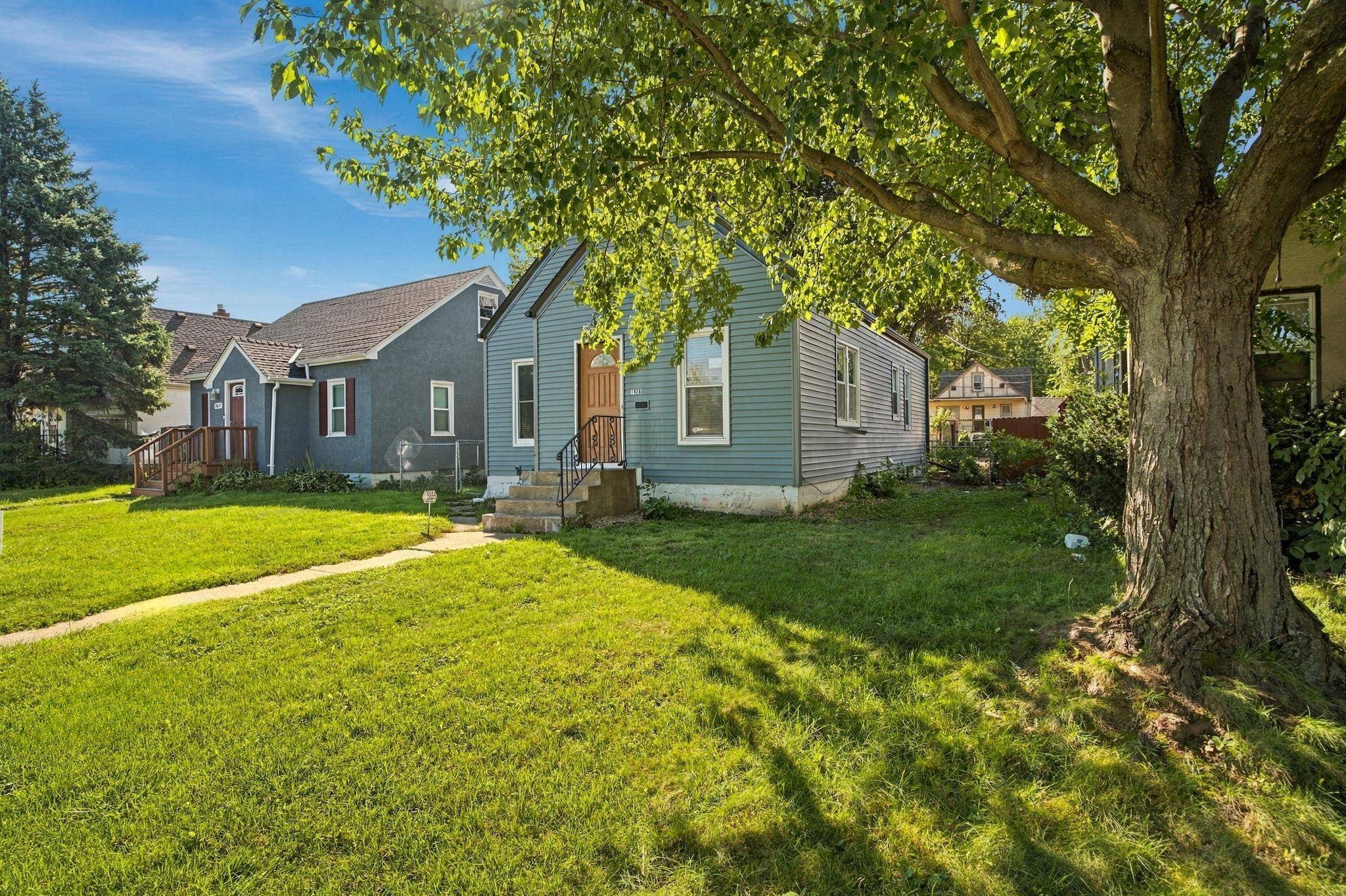 1828 Arlington AVE E, Saint Paul, MN 55119