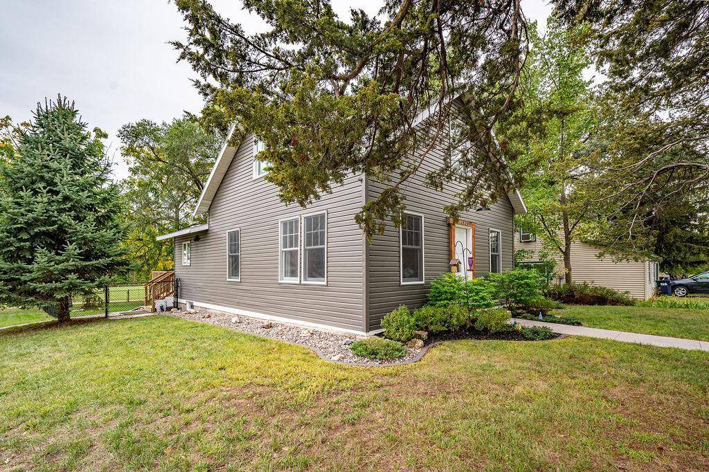 W6405 Main ST, Bay City, WI 54723