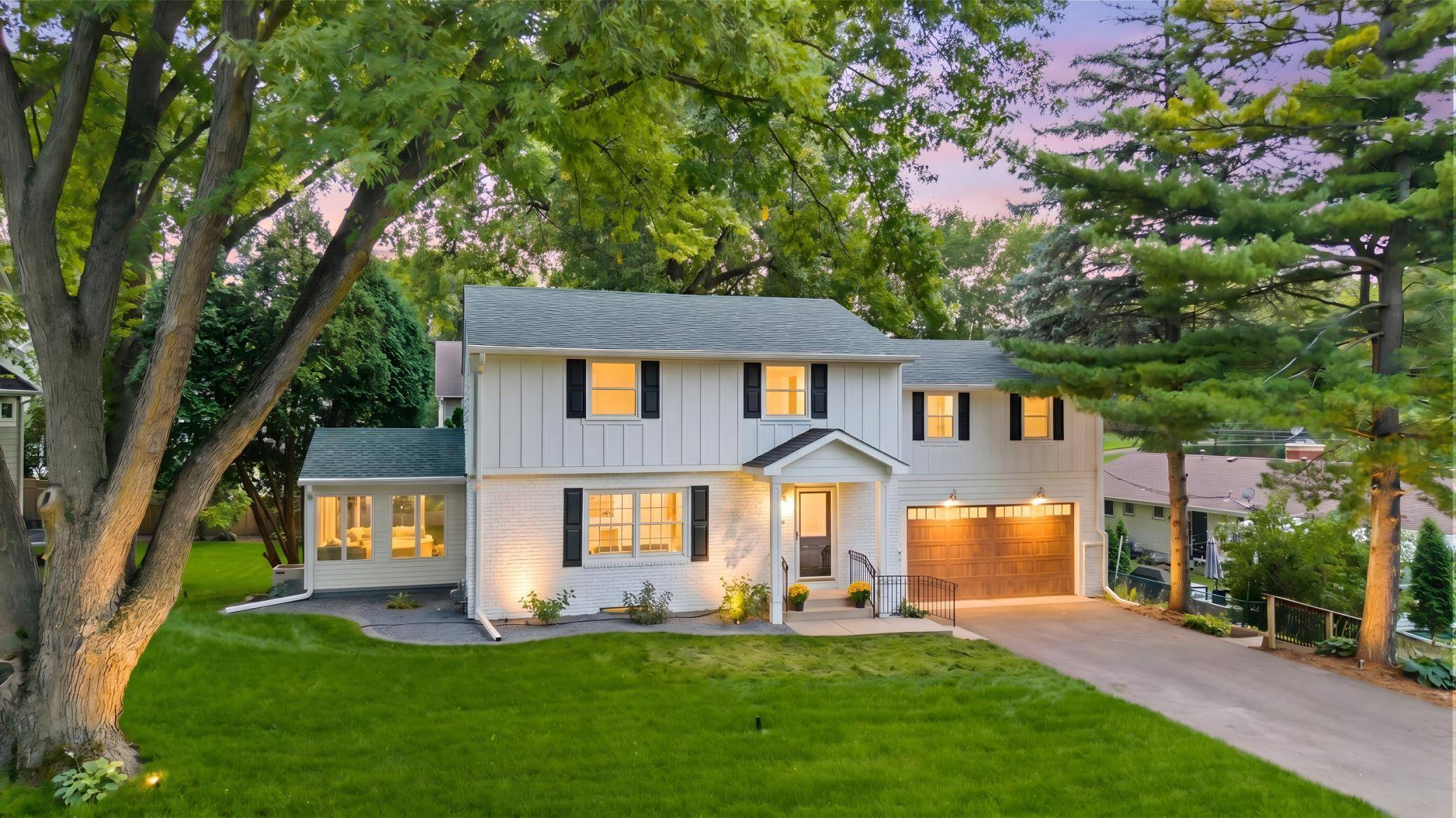 5613 Warden AVE, Edina, MN 55436