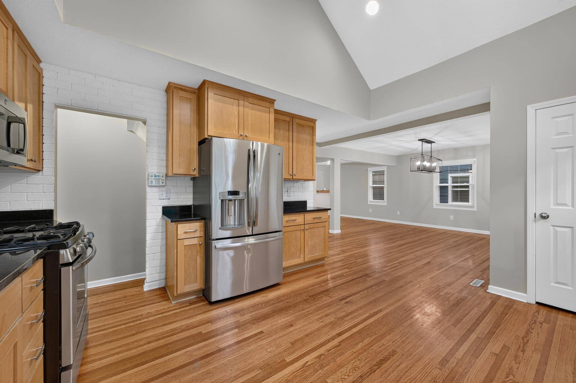 2921 Georgia AVE S, Saint Louis Park, MN 55426