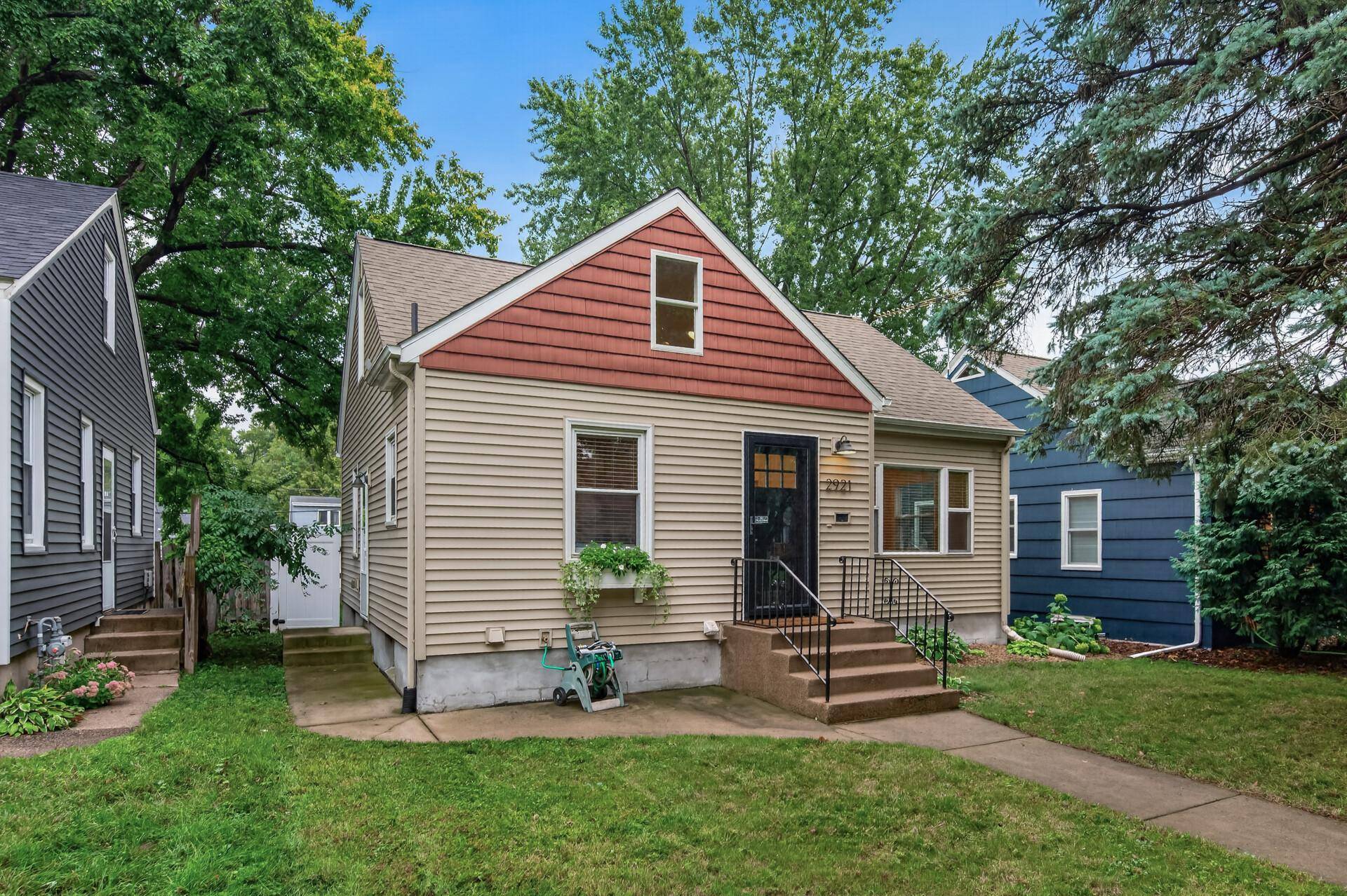 2921 Georgia AVE S, Saint Louis Park, MN 55426