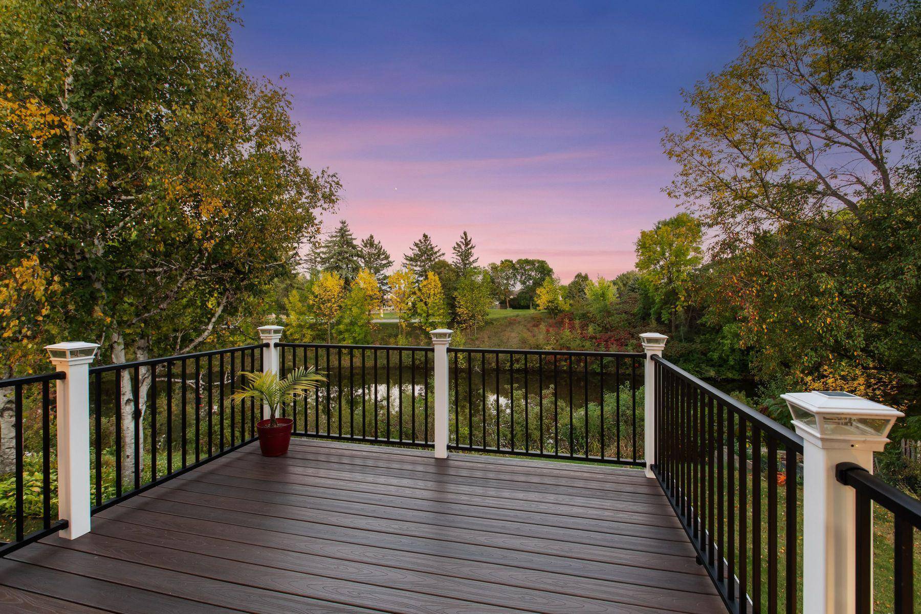16005 22nd AVE N, Plymouth, MN 55447