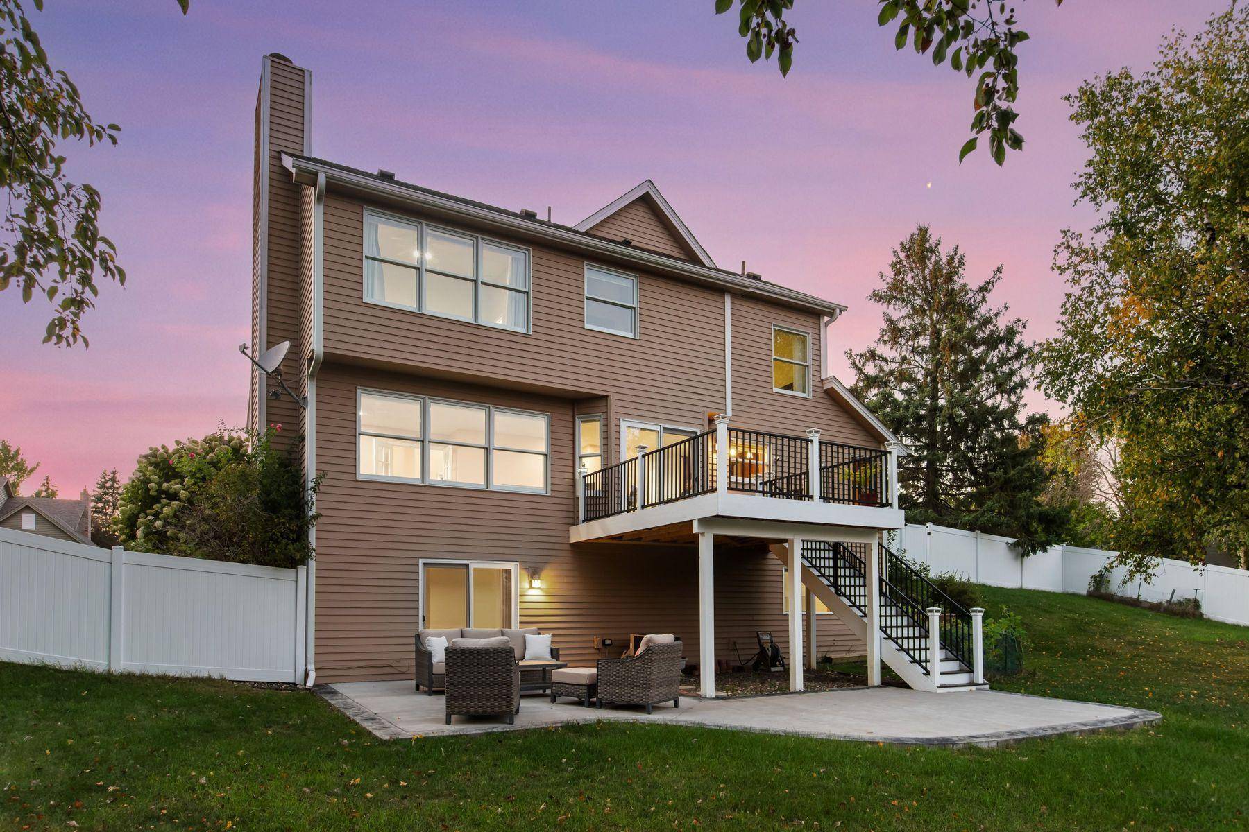 16005 22nd AVE N, Plymouth, MN 55447