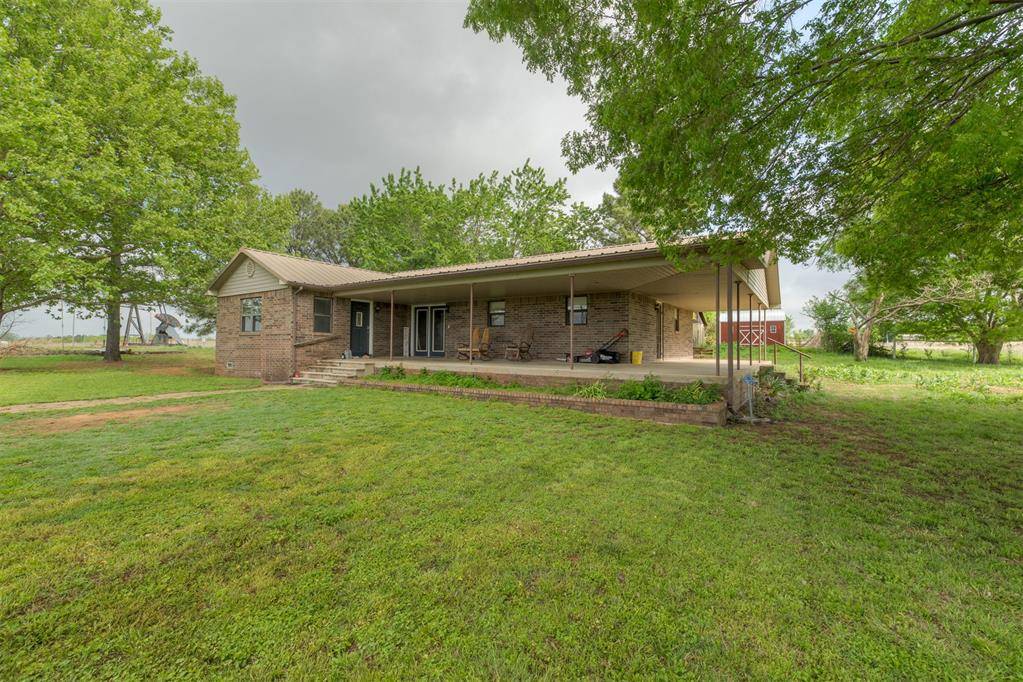 519 N Main ST, Elmore City, OK 73433