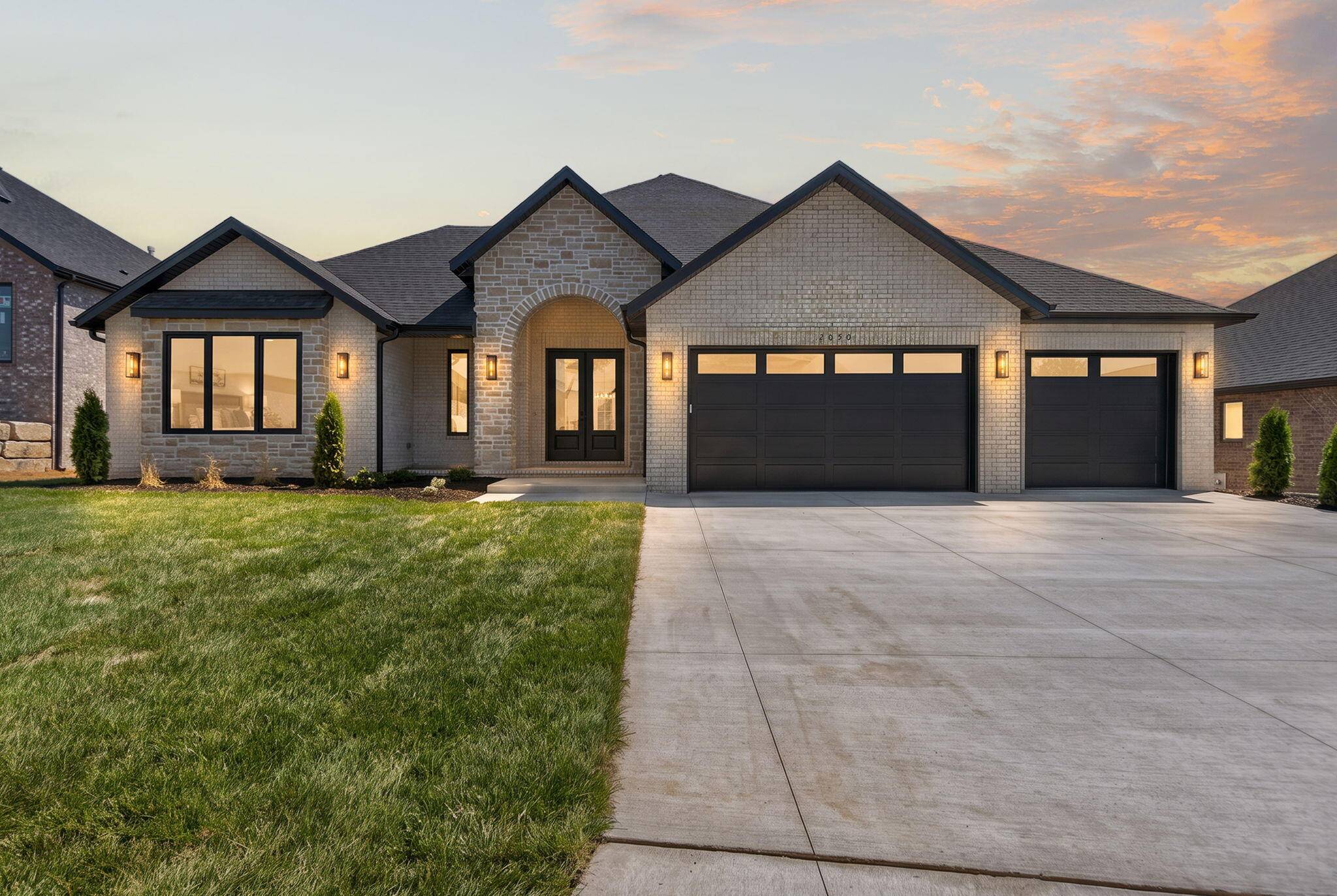 2050 N Silver Charm AVE, Springfield, MO 65802