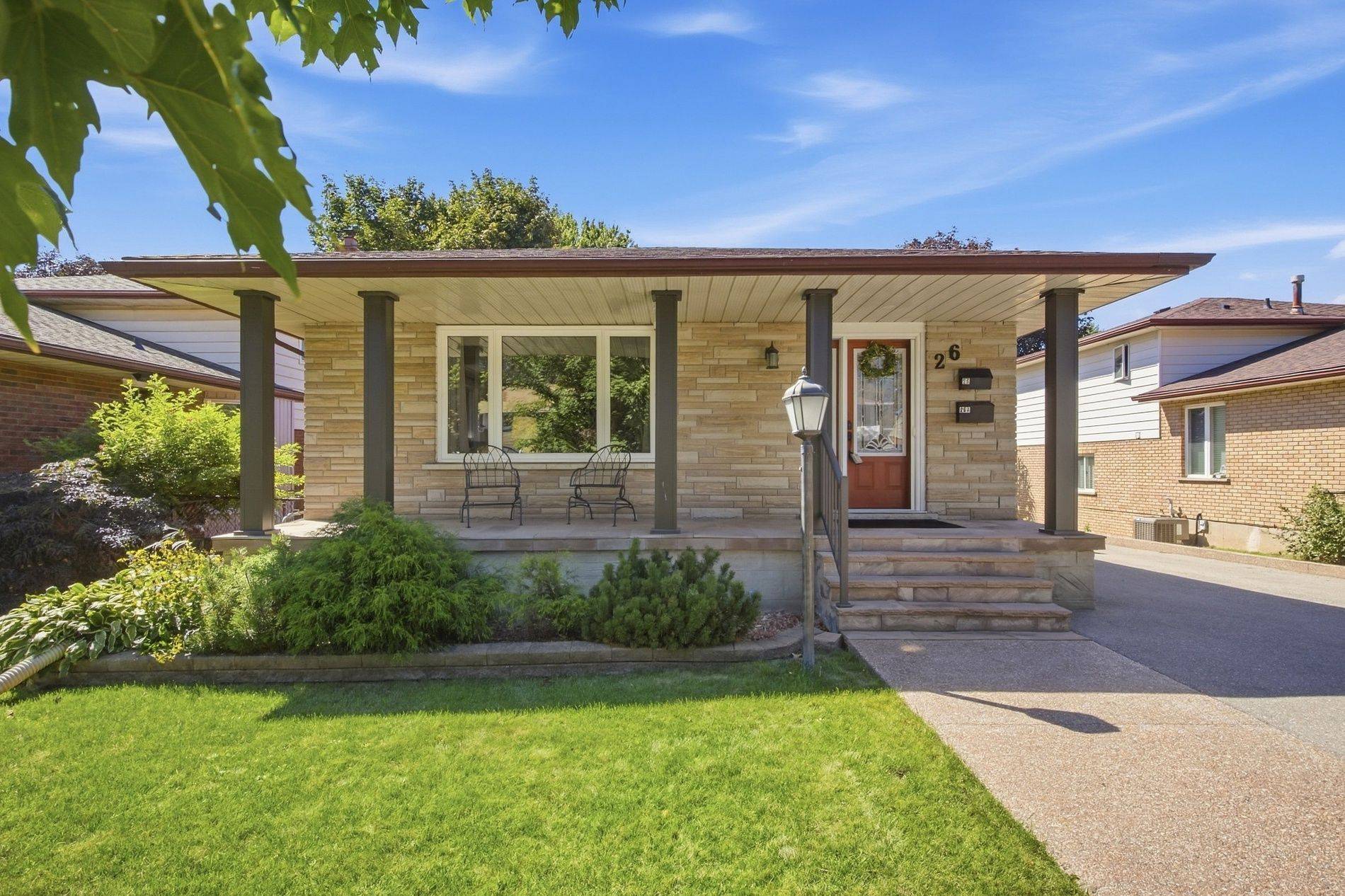 26 Alexander AVE, Cambridge, ON N1R 5K6