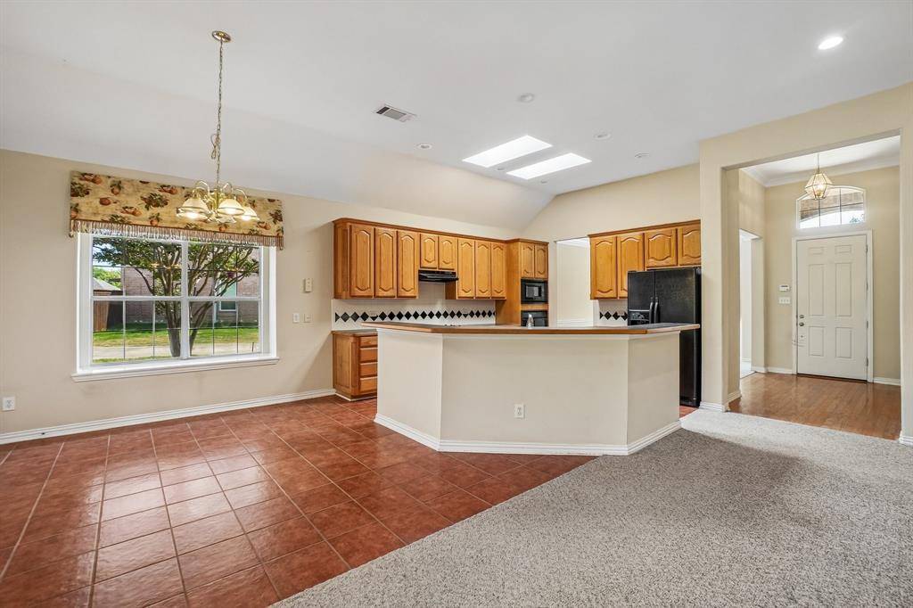 257 Love Bird Lane, Murphy, TX 75094