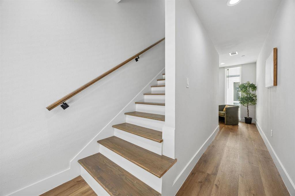 5633 Live Oak #103, Dallas, TX 75206