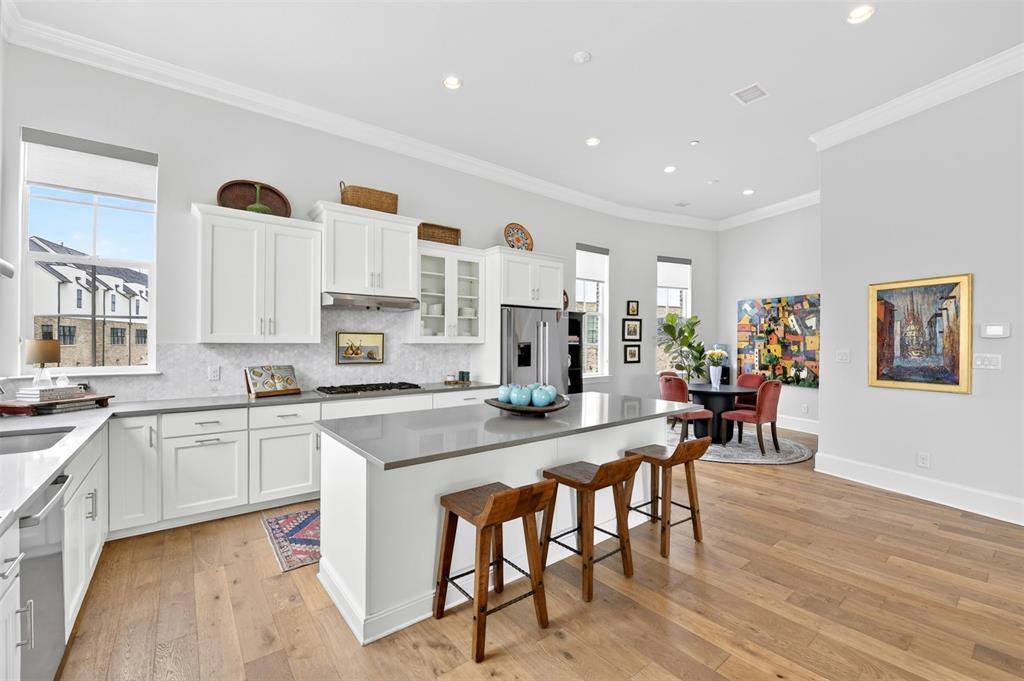 610 Dalton Lane, Irving, TX 75039
