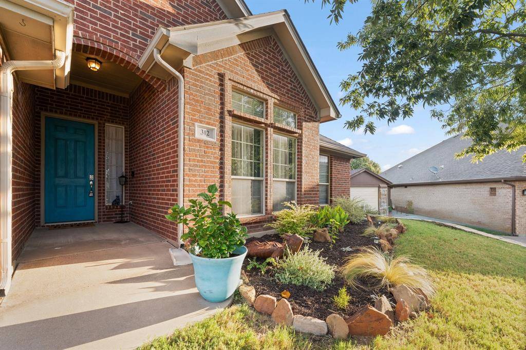 312 Nutmeg, Burleson, TX 76028