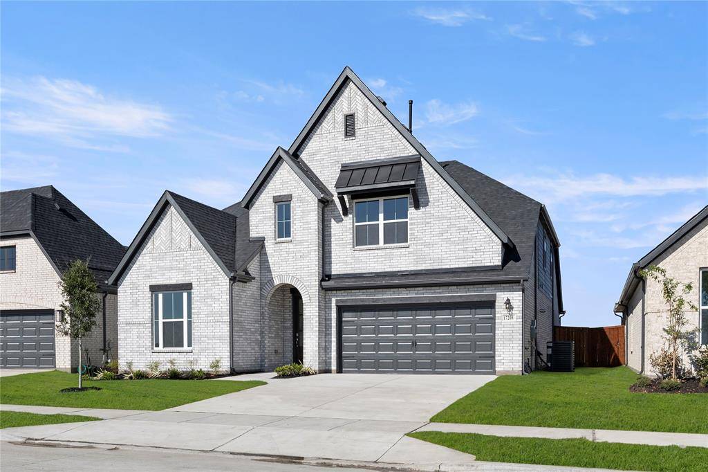 17208 Oxborough Drive, Fort Worth, TX 76247