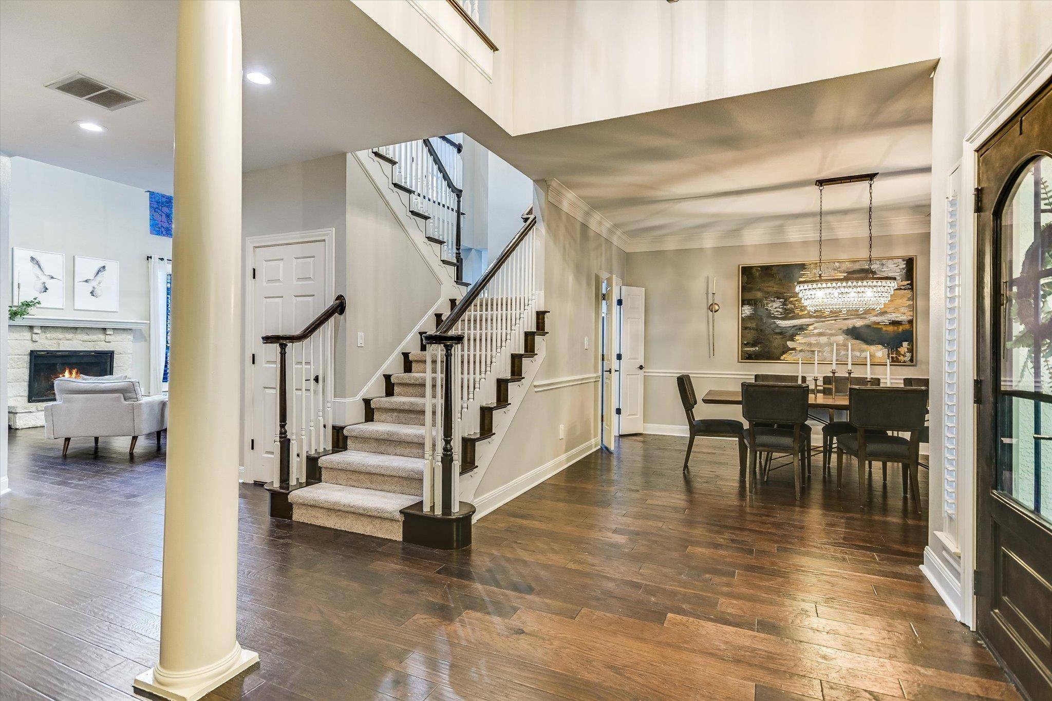 43 LOST MEADOW TRL, The Hills, TX 78738