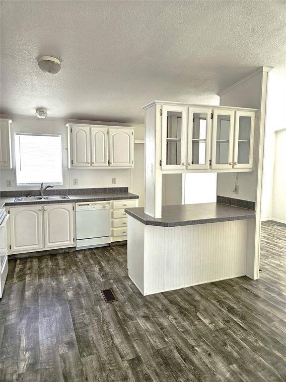 1467 Live Oak DR, Canyon Lake, TX 78133