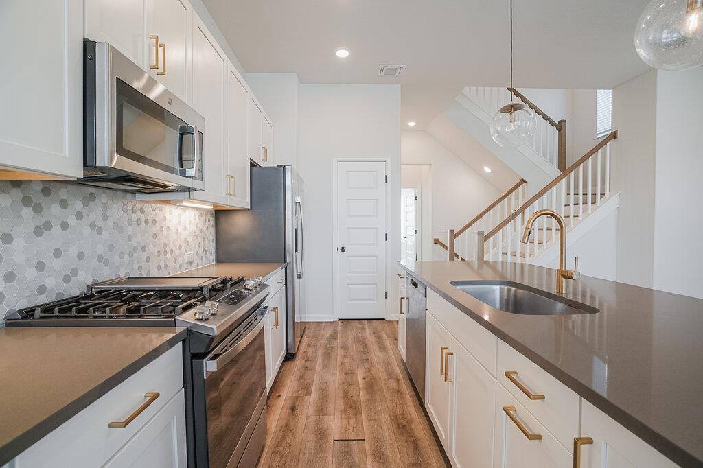 13617 Defiance PASS #136, Austin, TX 78717