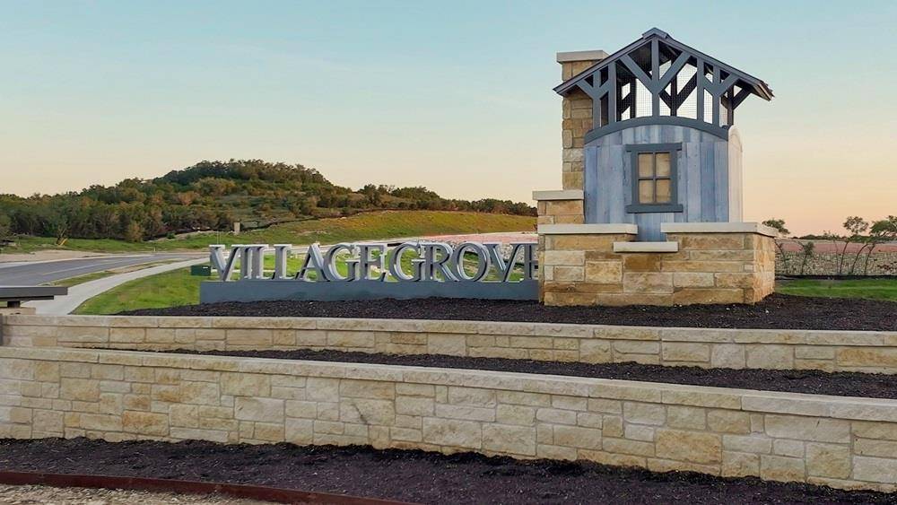 121 Jagged Iron TRCE, Dripping Springs, TX 78620