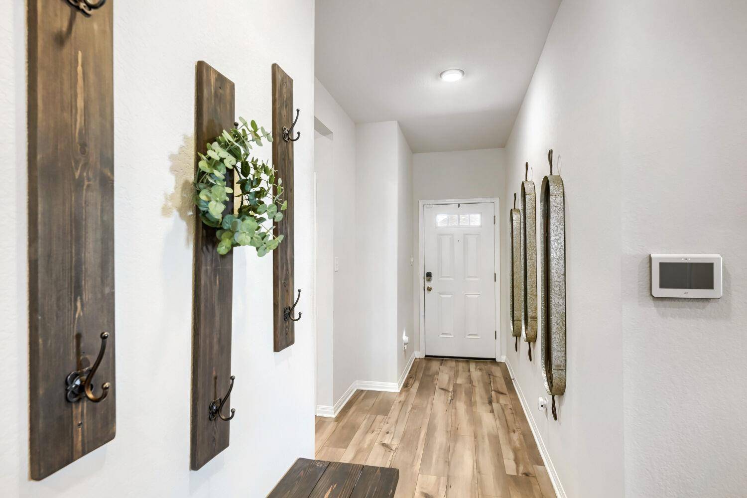 102 Contrada Grace LN, Hutto, TX 78634