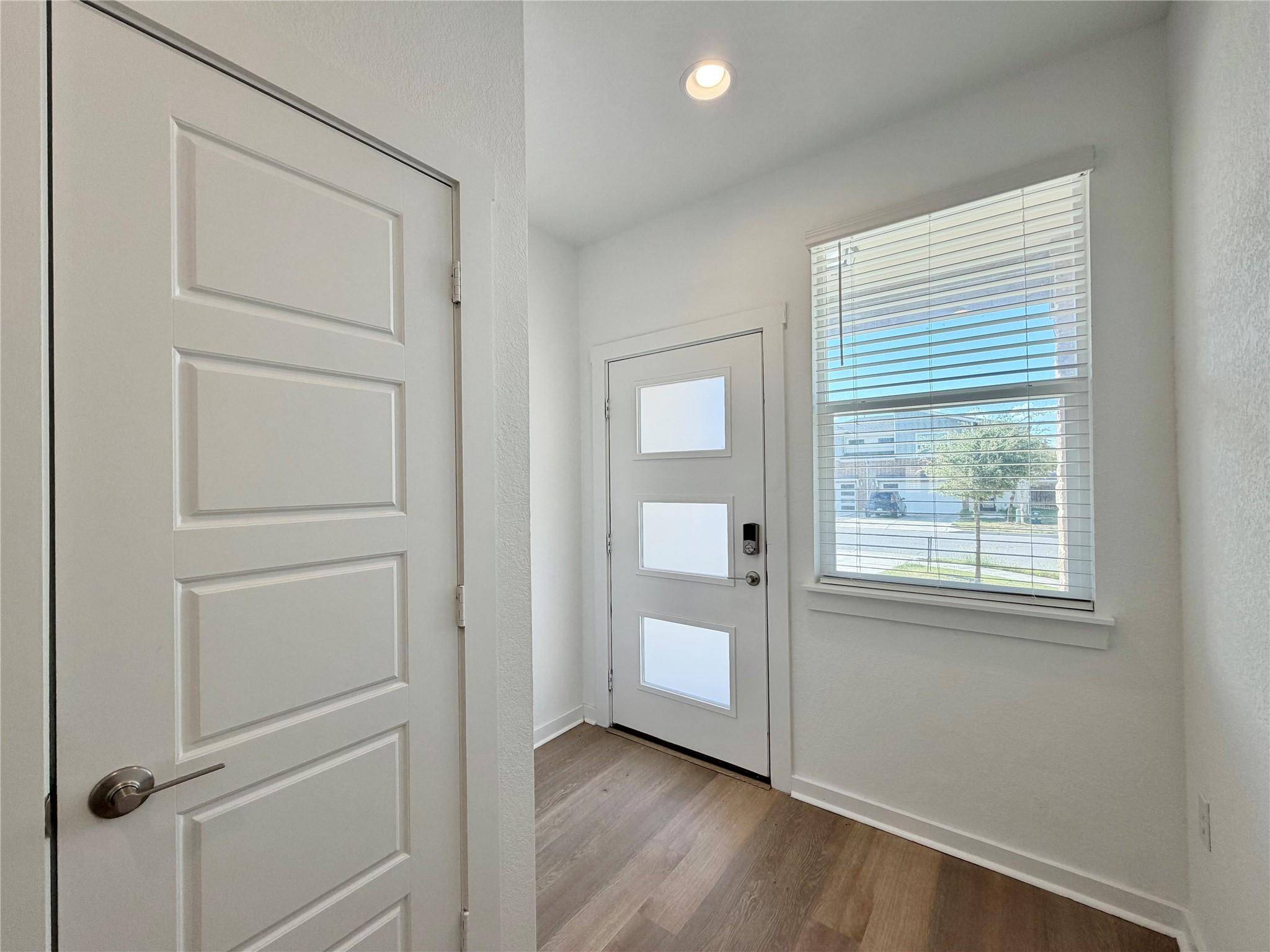 1061 Winnsboro LOOP, Round Rock, TX 78664