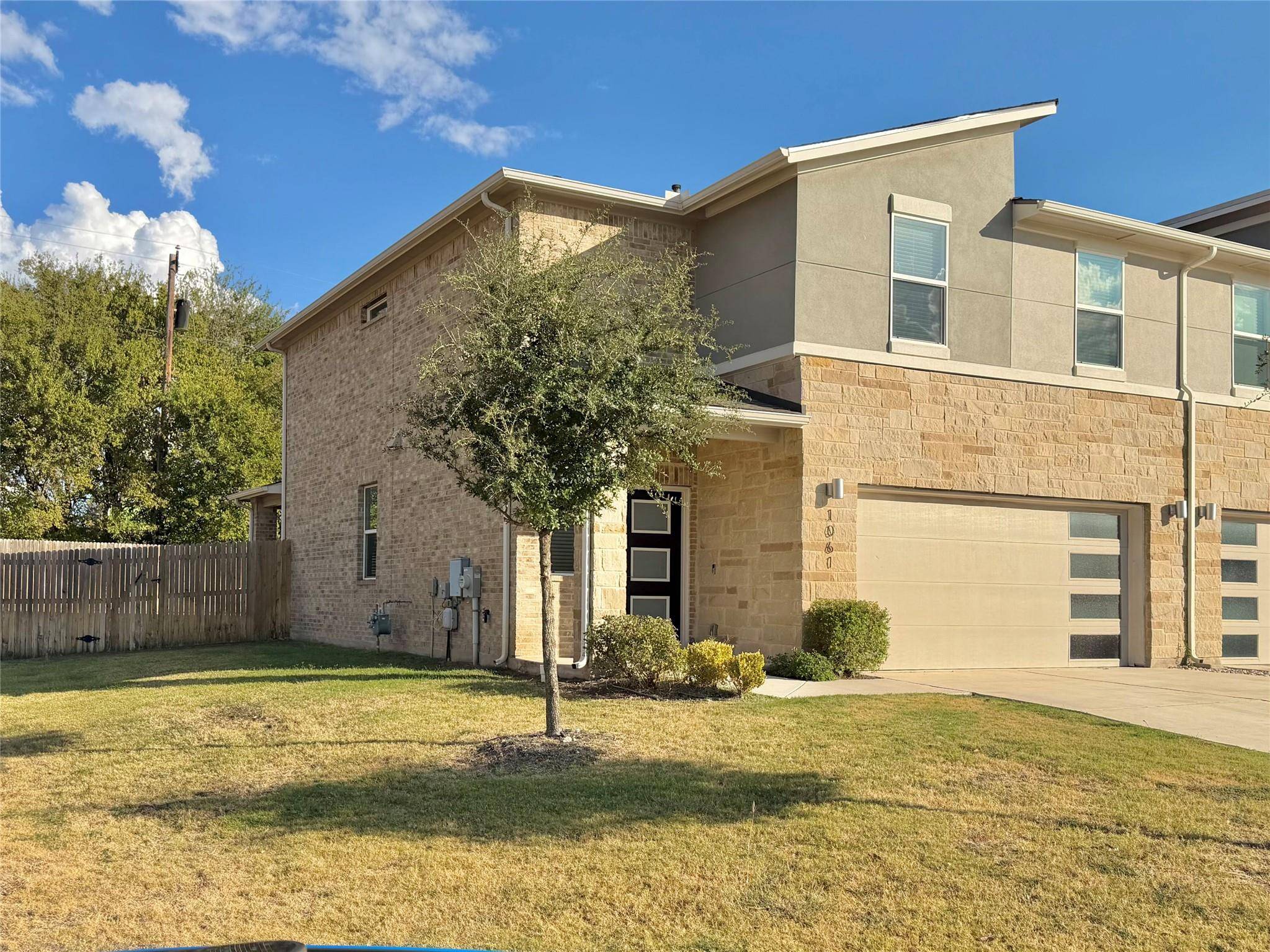 1061 Winnsboro LOOP, Round Rock, TX 78664