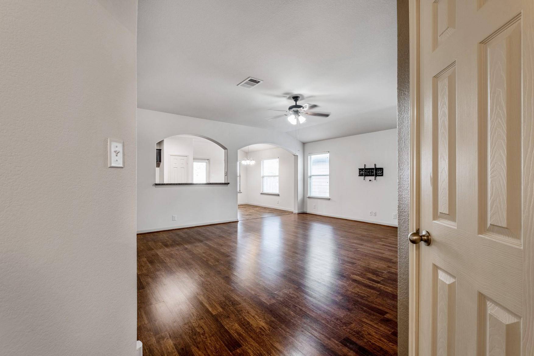 406 Old Peak RD, Georgetown, TX 78626