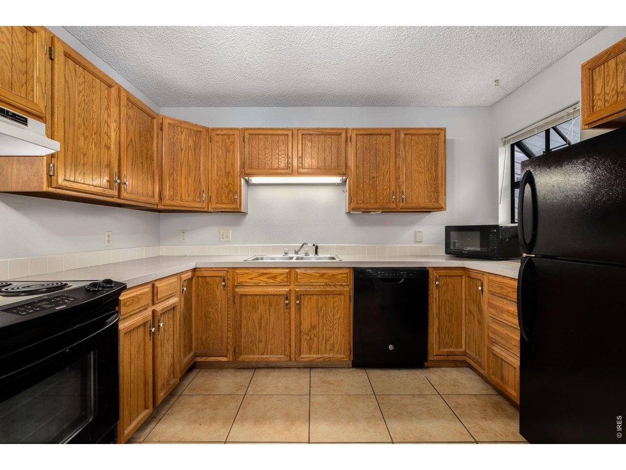 1050 S Saint Vrain #B-2, Estes Park, CO 80517