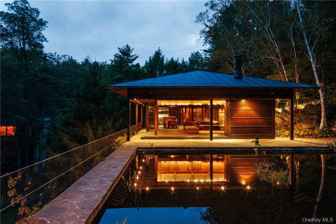 Address not disclosed, Rhinebeck, NY 12572