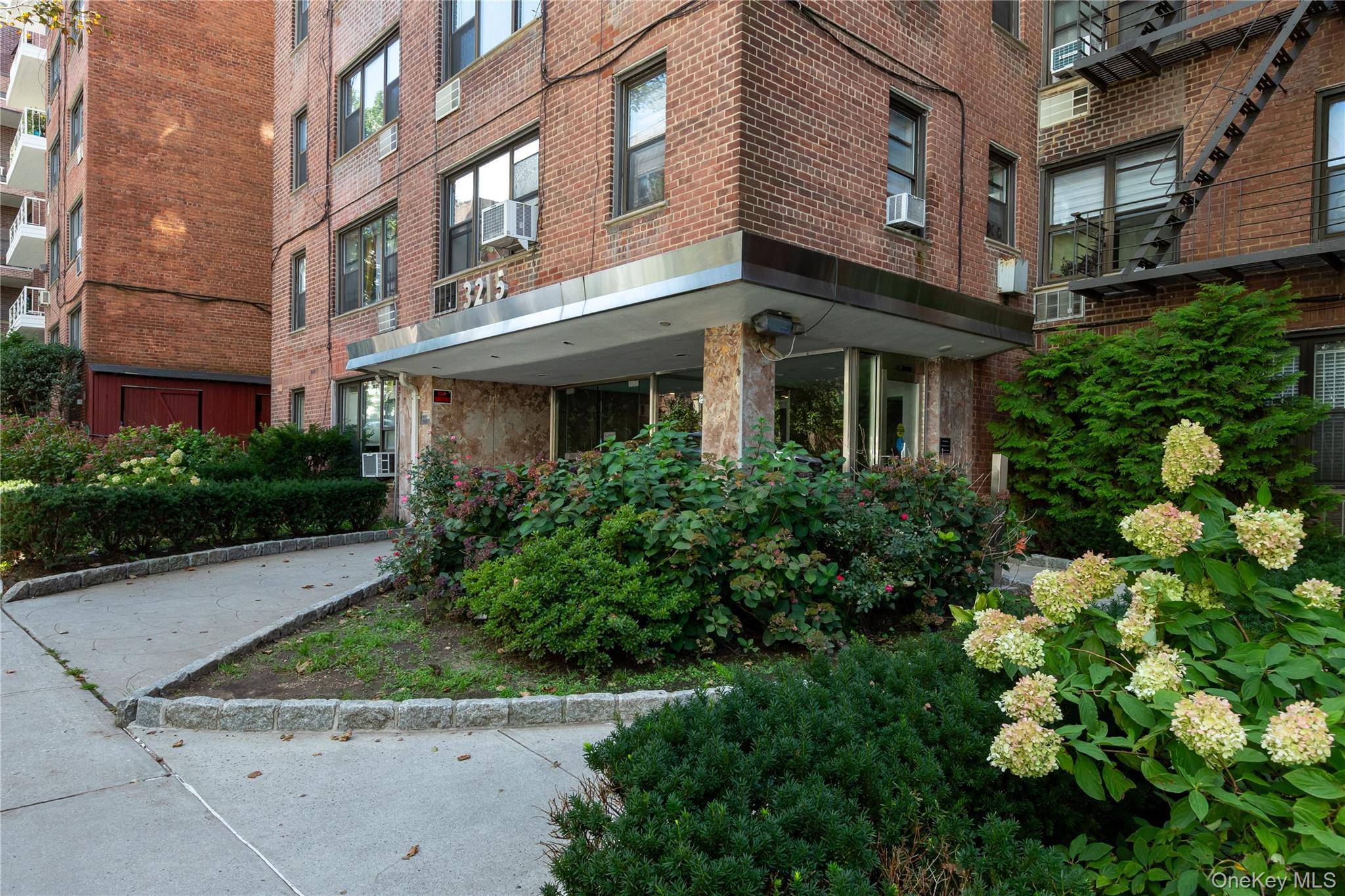 3215 Arlington AVE #2A, Bronx, NY 10463
