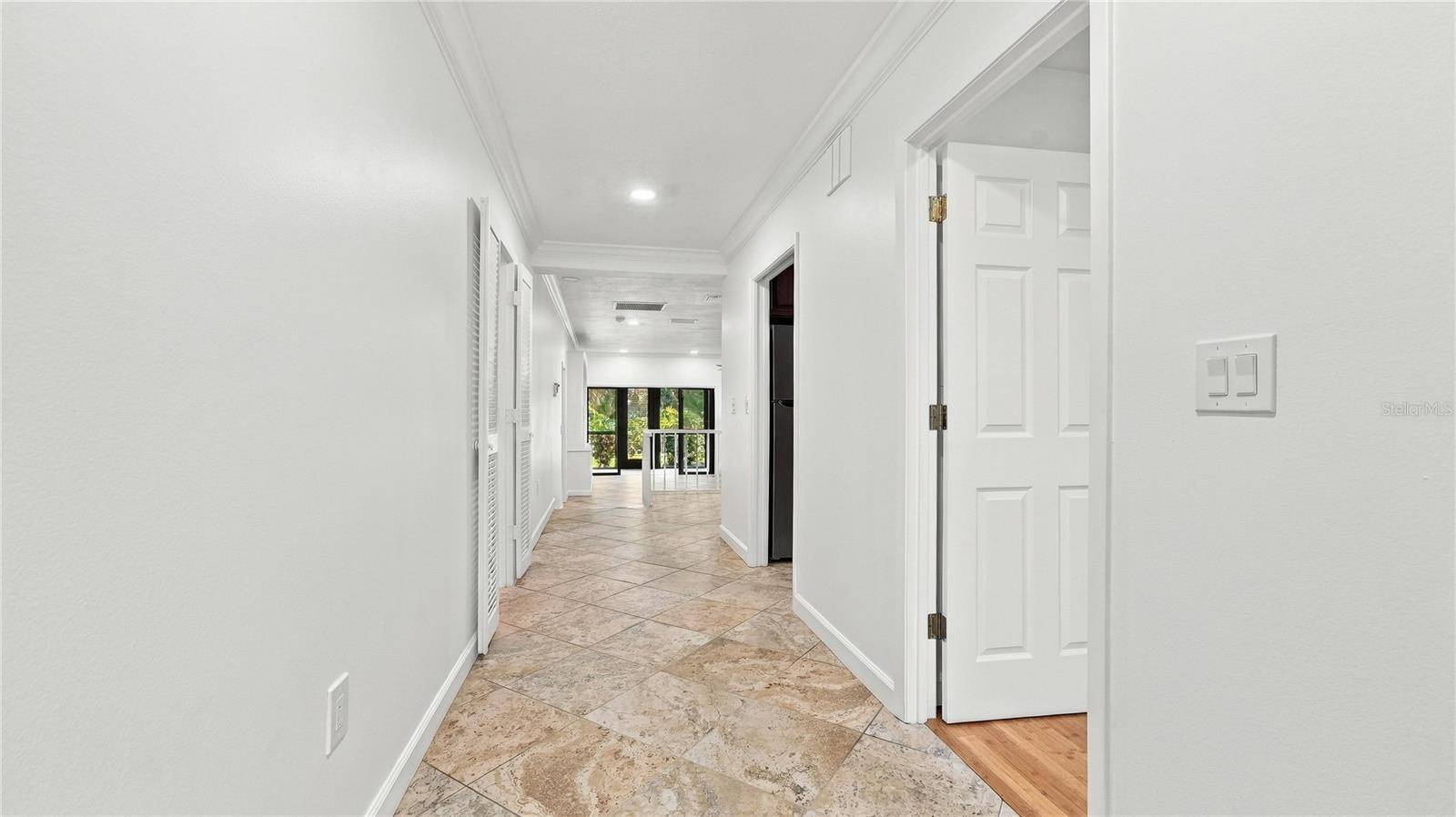 4802 KESTRAL PARK CIR #22, Sarasota, FL 34231