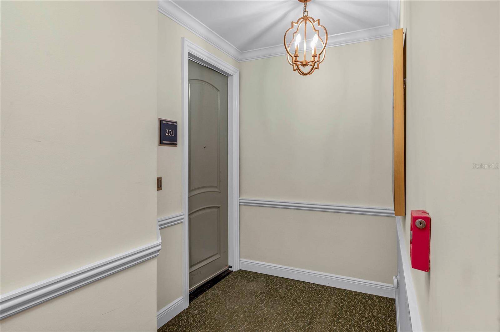 100 S VIRGINIA AVE #201, Winter Park, FL 32789