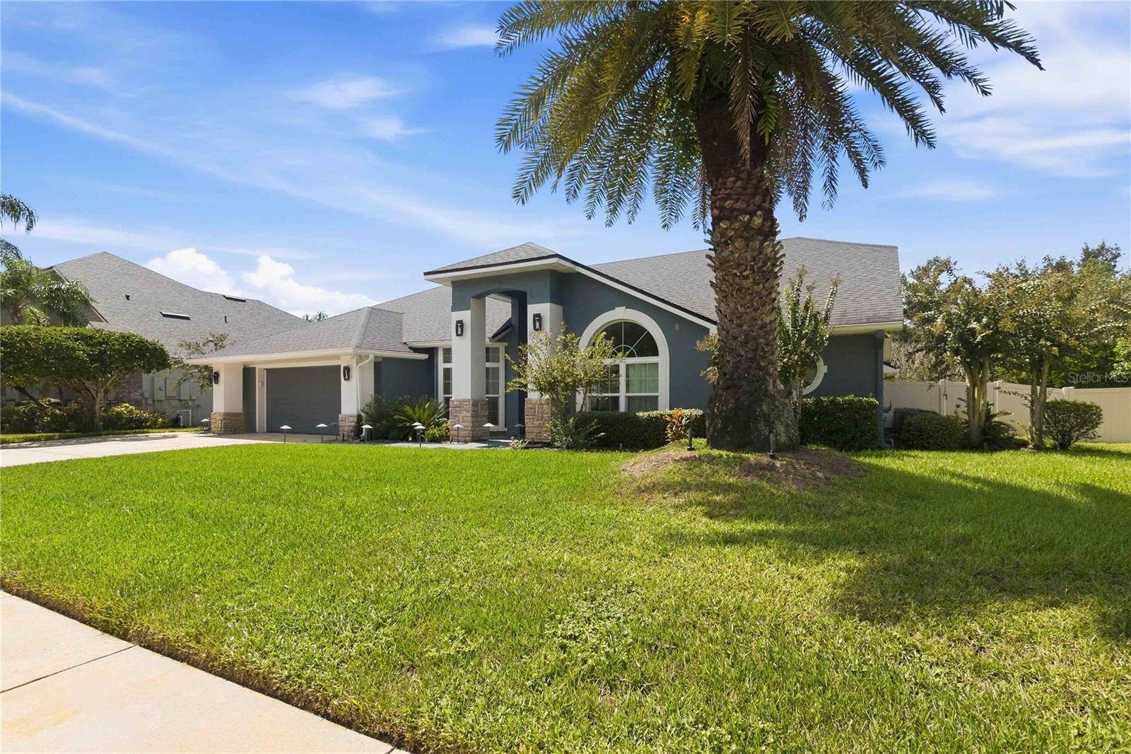 5232 HAMMOCK CIR, St Cloud, FL 34771