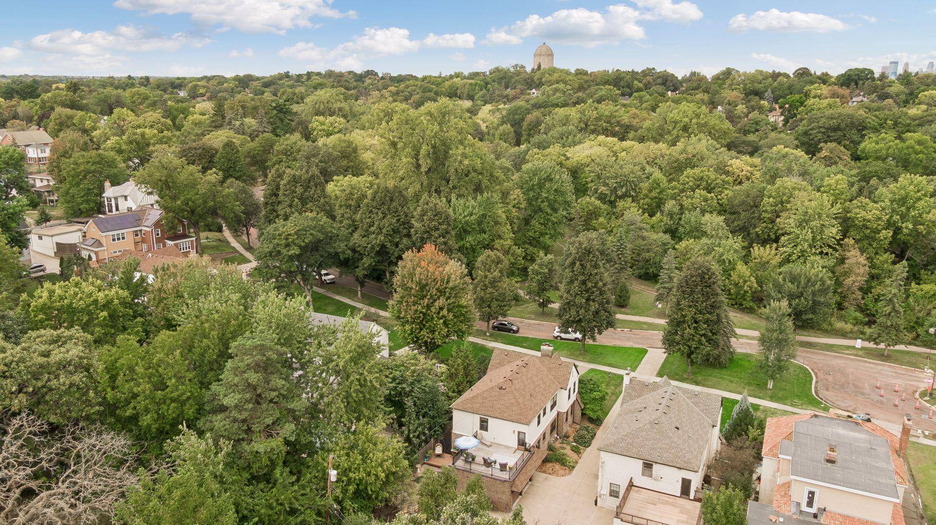 215 W Minnehaha Pkwy, Minneapolis, MN 55419