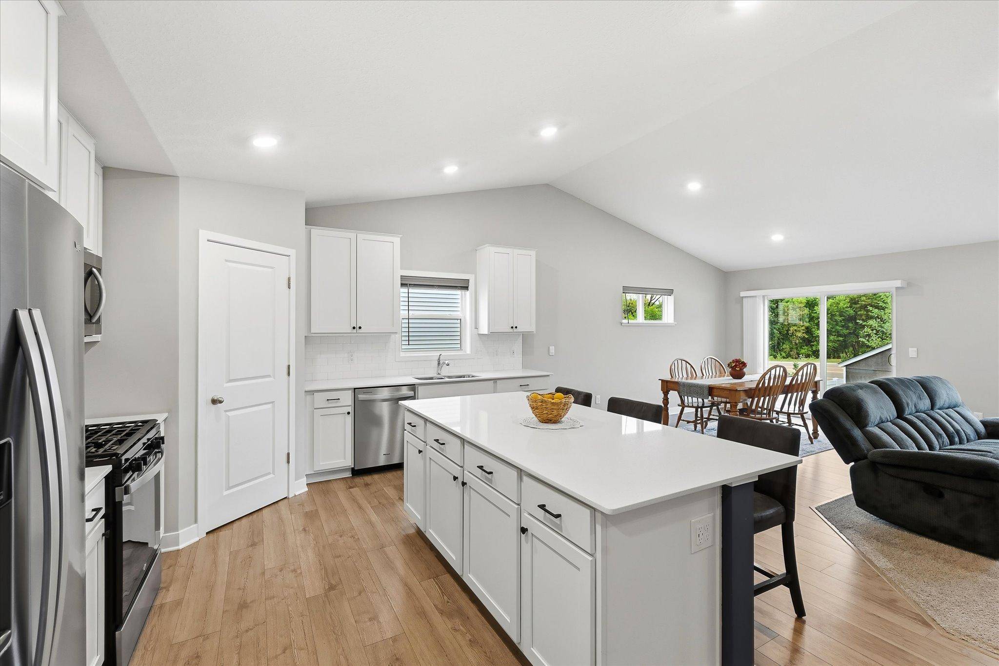 18001 Hidden Creek TRL, Lakeville, MN 55044