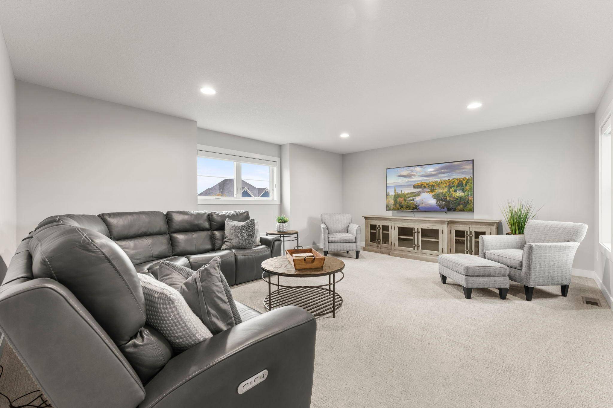 4547 Silverado DR, Woodbury, MN 55129