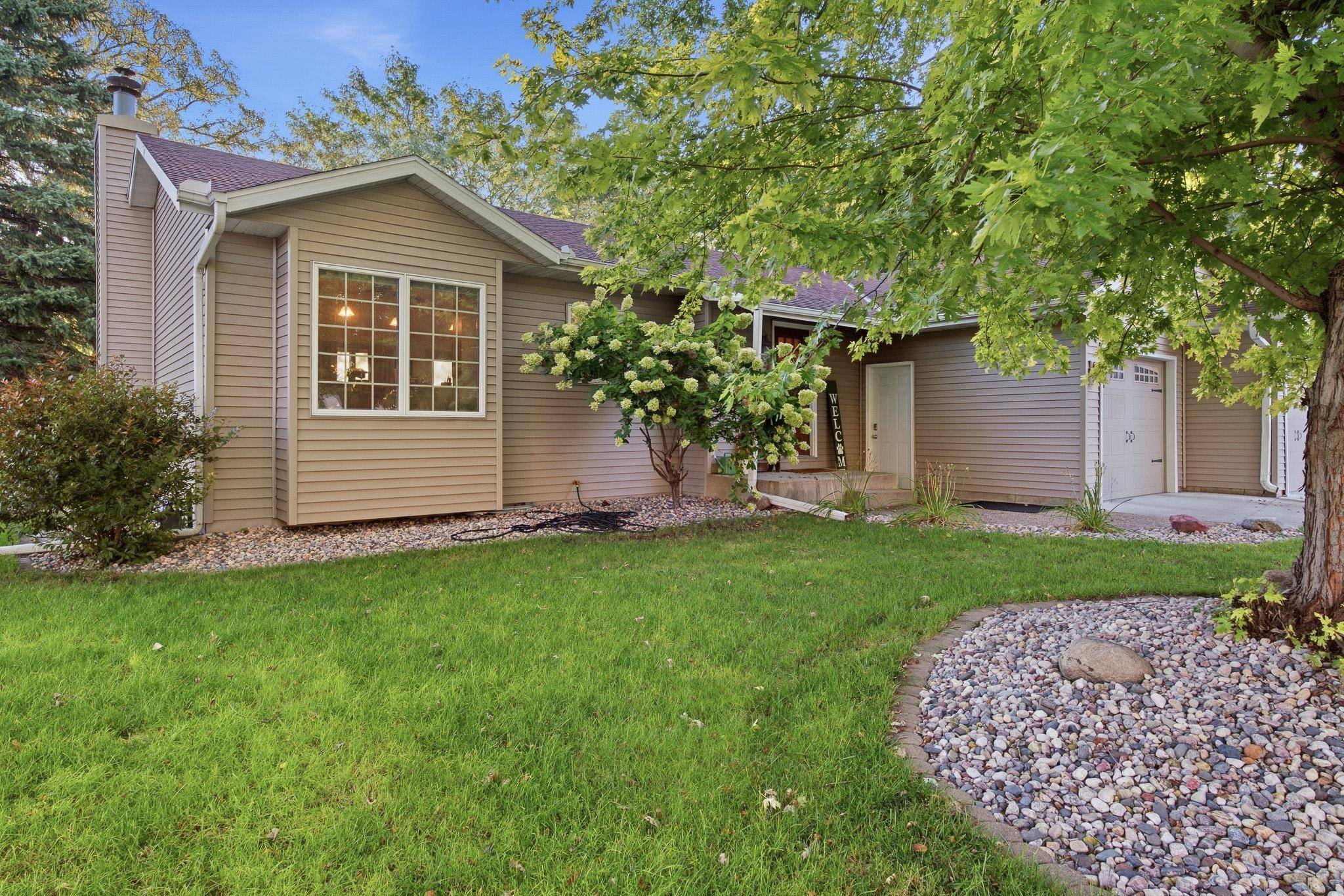 14 Renann CT, North Mankato, MN 56003