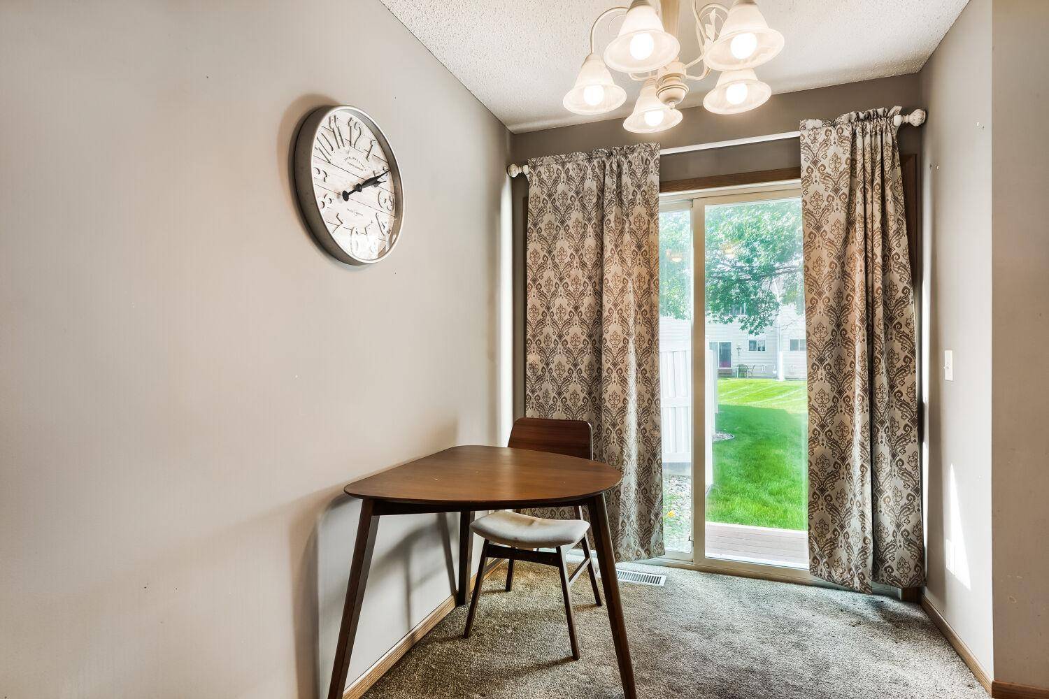 15521 Float LN #150, Apple Valley, MN 55124