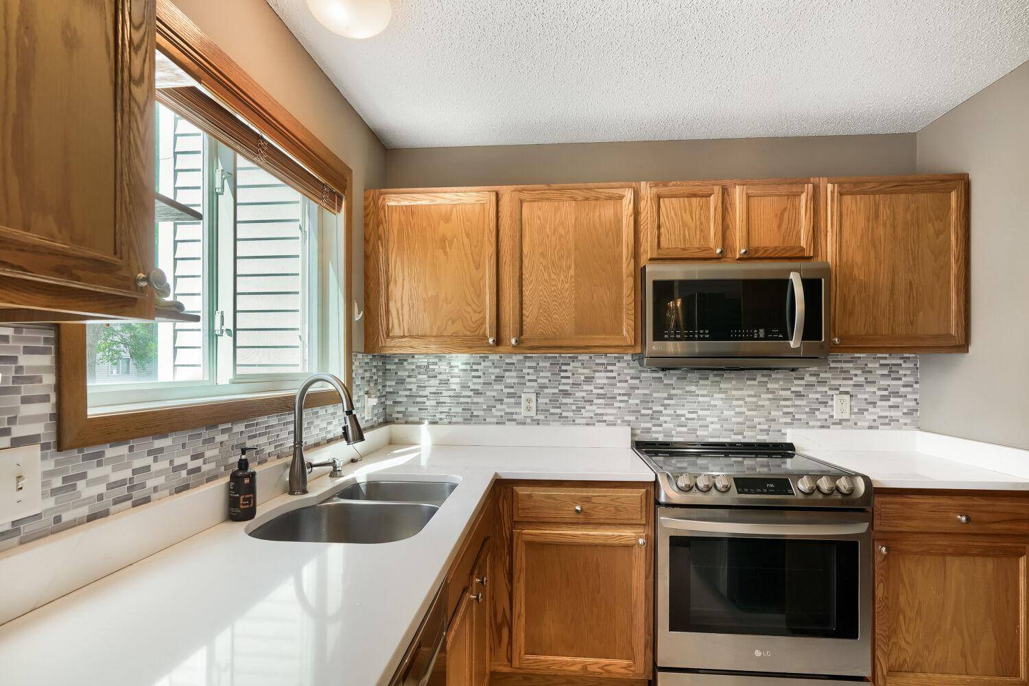 15521 Float LN #150, Apple Valley, MN 55124