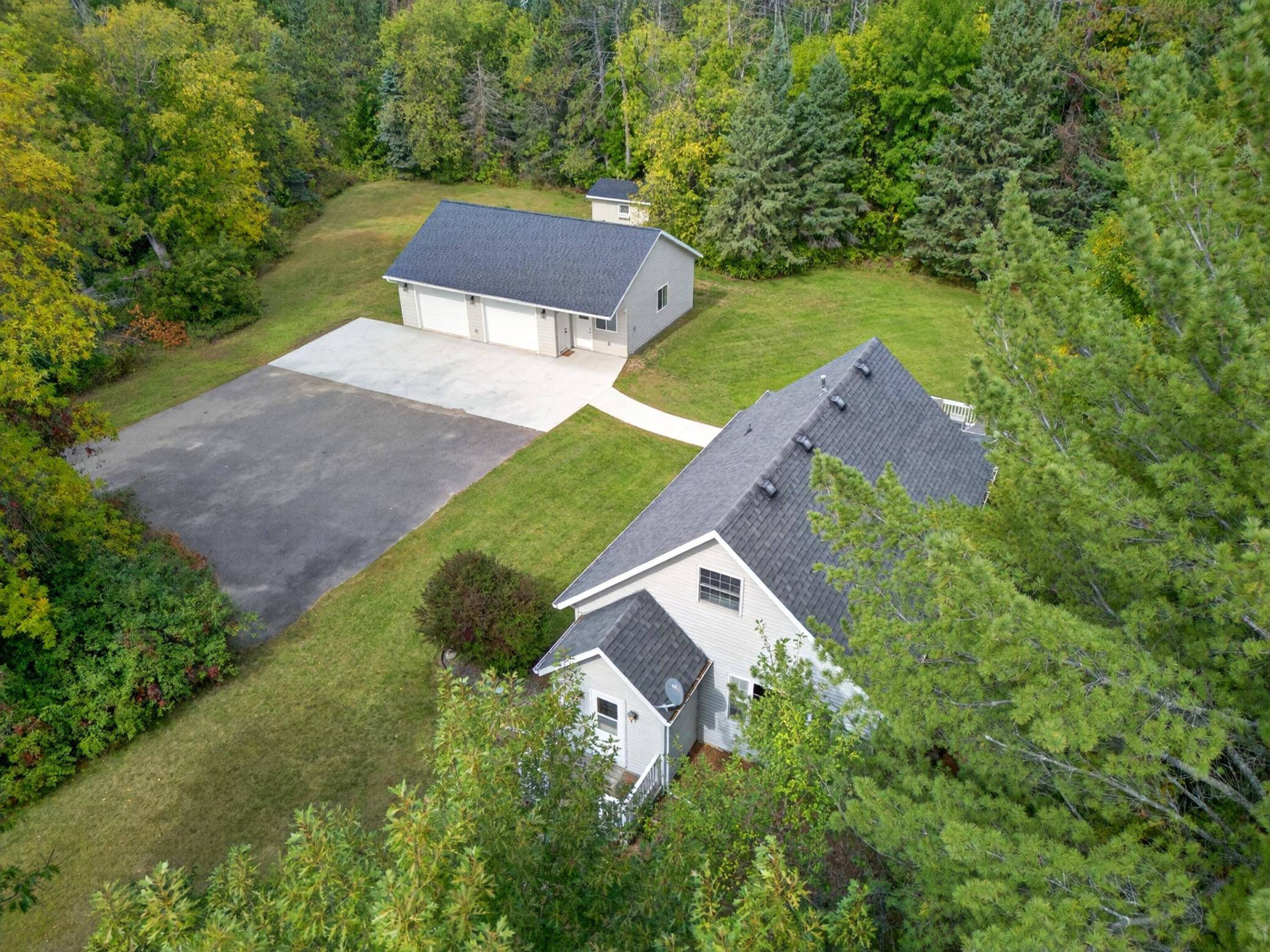 1029 Golf Course RD, Grand Rapids, MN 55744