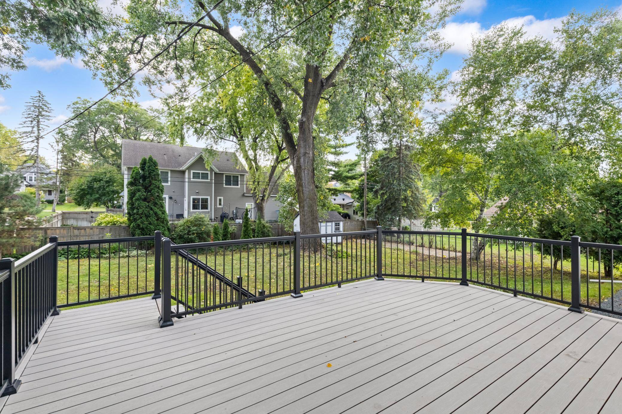 5613 Warden AVE, Edina, MN 55436
