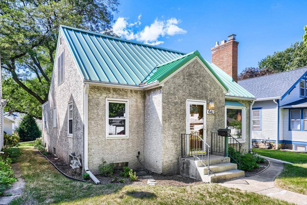 641 8th AVE N, South Saint Paul, MN 55075