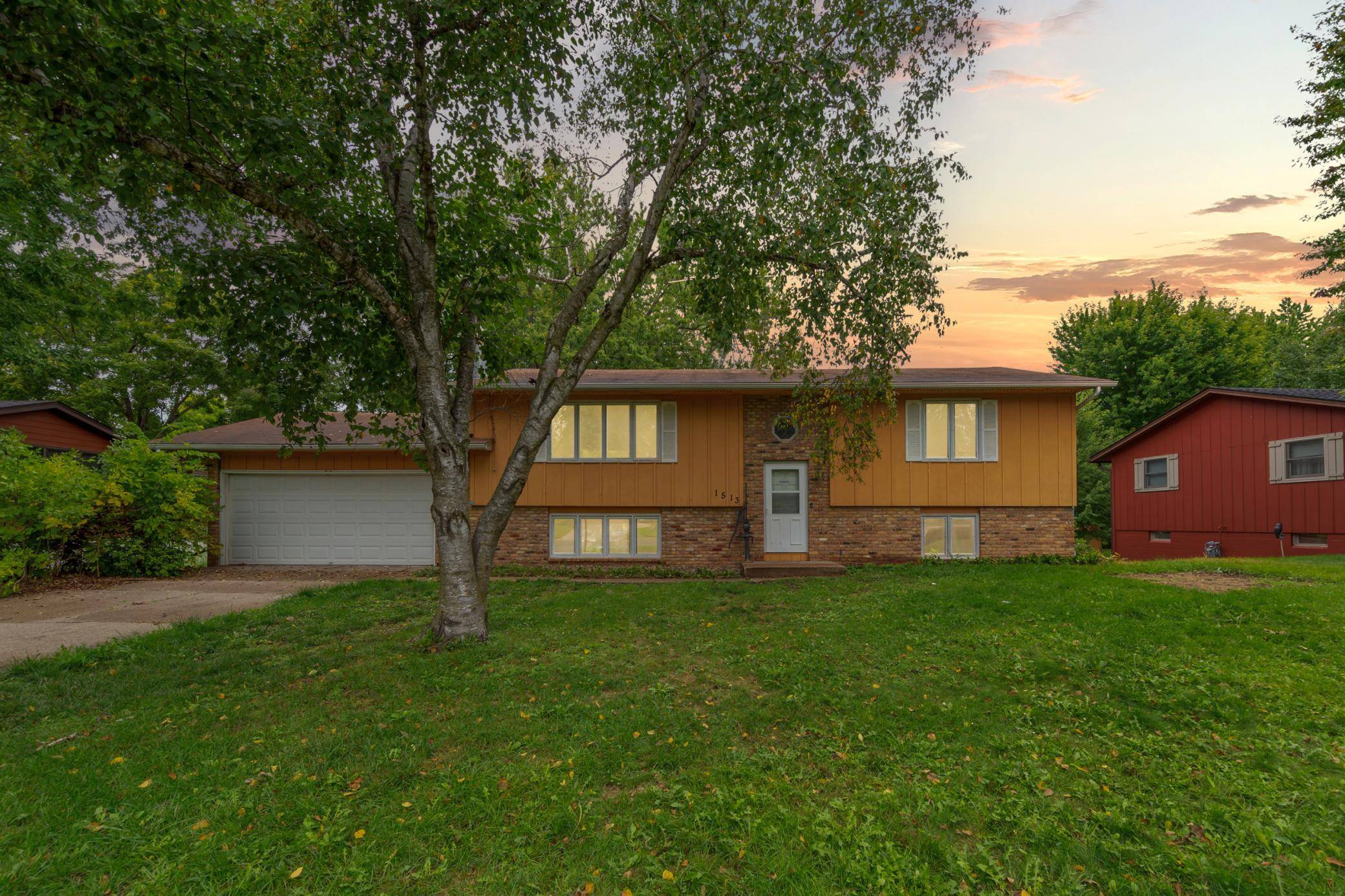 1513 Eisenhower CT, Northfield, MN 55057
