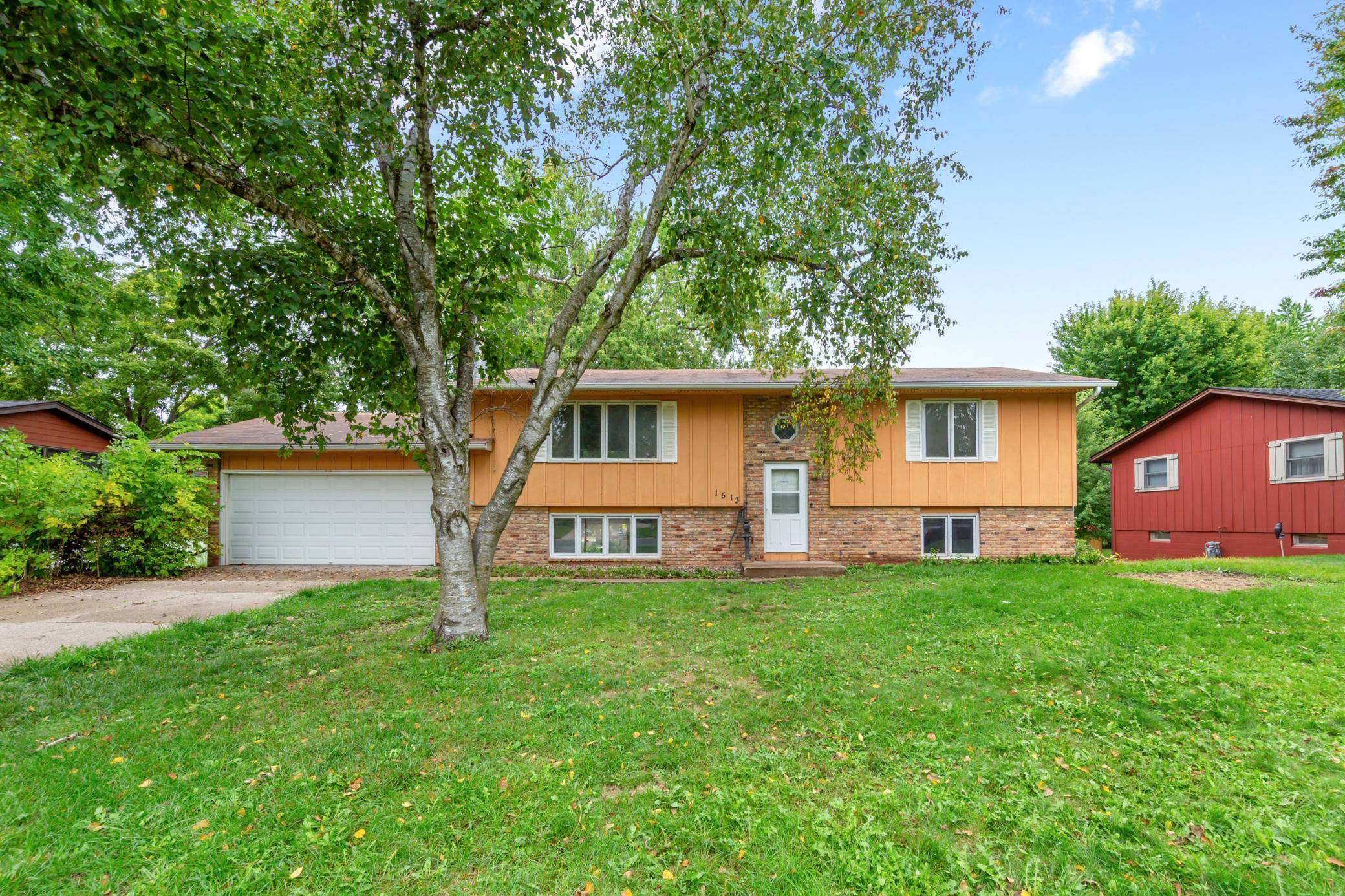 1513 Eisenhower CT, Northfield, MN 55057