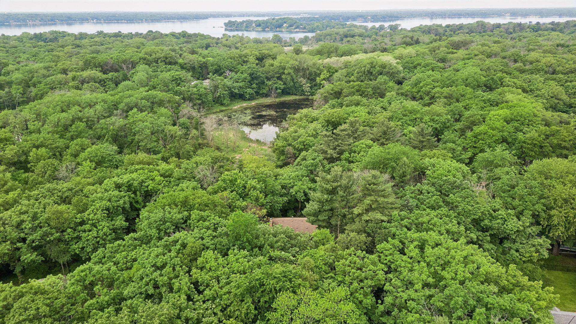 360 Quail RD, Dellwood, MN 55110