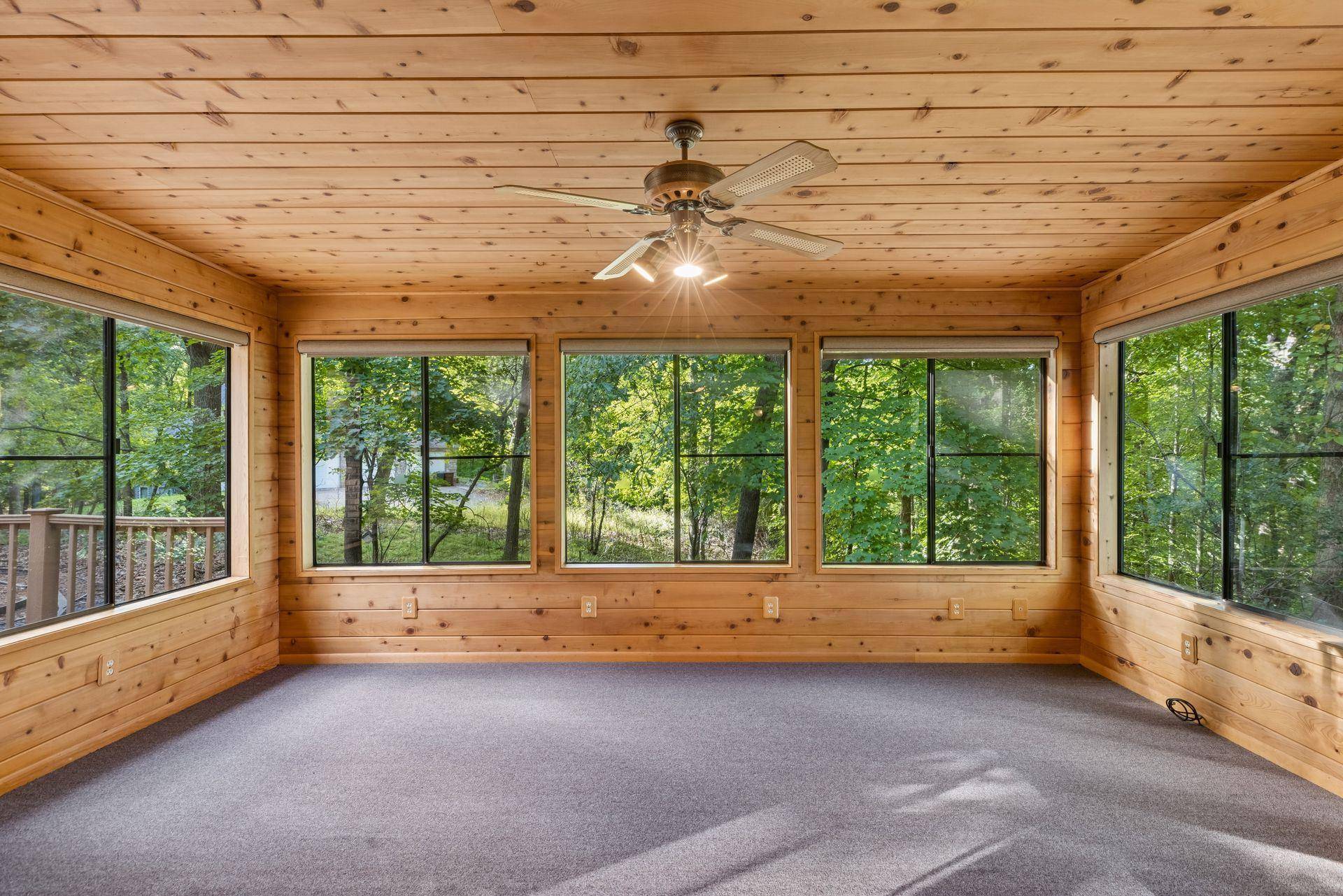 360 Quail RD, Dellwood, MN 55110