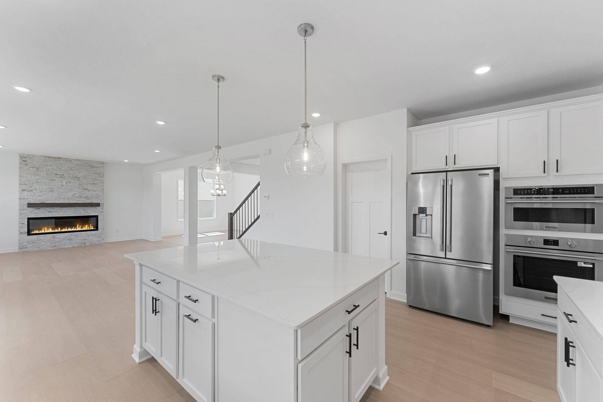 1084 Aster BLVD, Rosemount, MN 55068