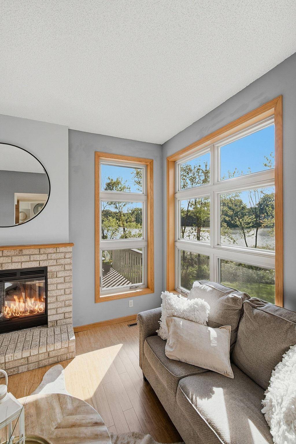 630 Sullivan LN NE, Columbia Heights, MN 55421