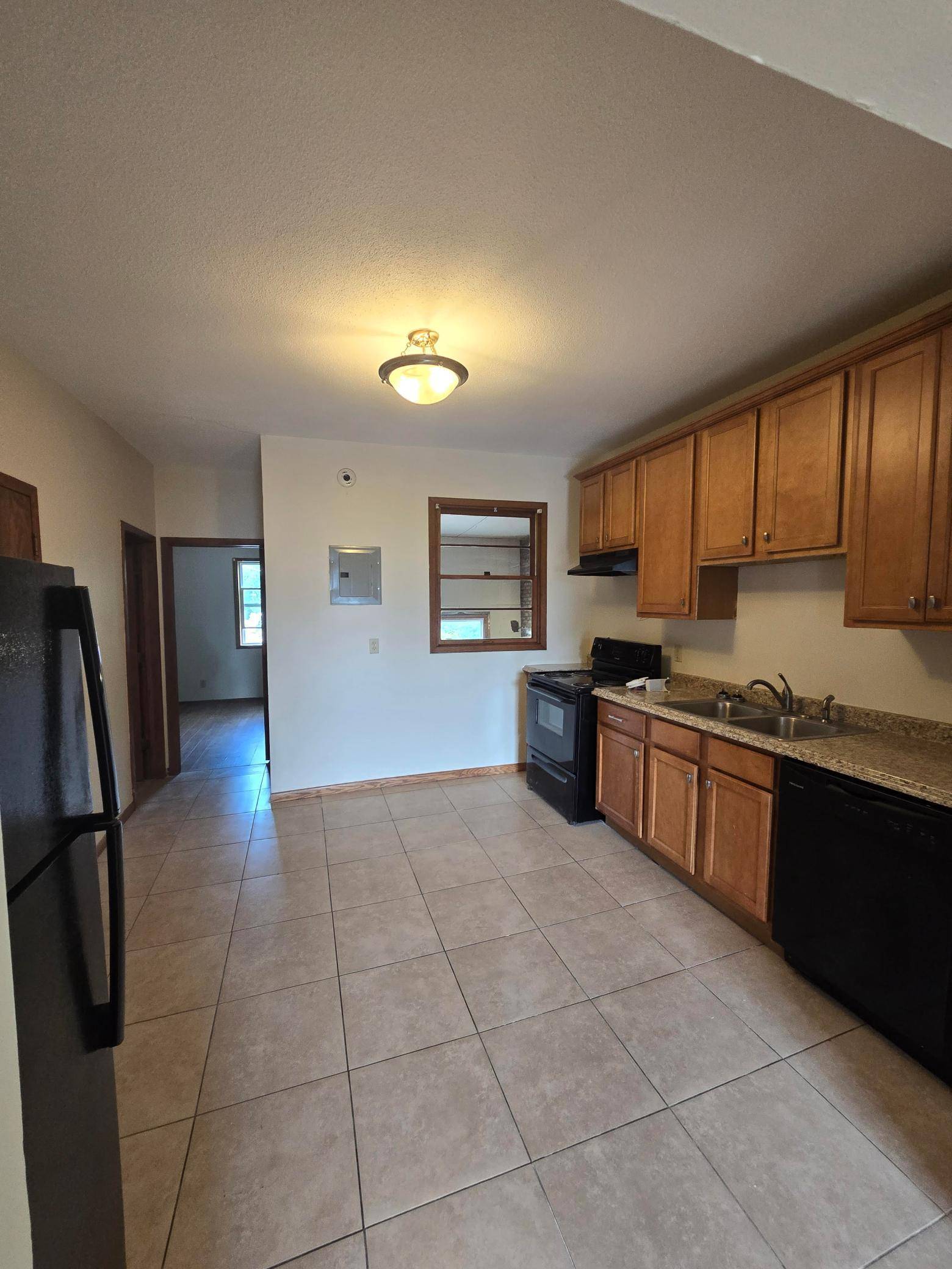 817 Lowry AVE NE #03, Minneapolis, MN 55418