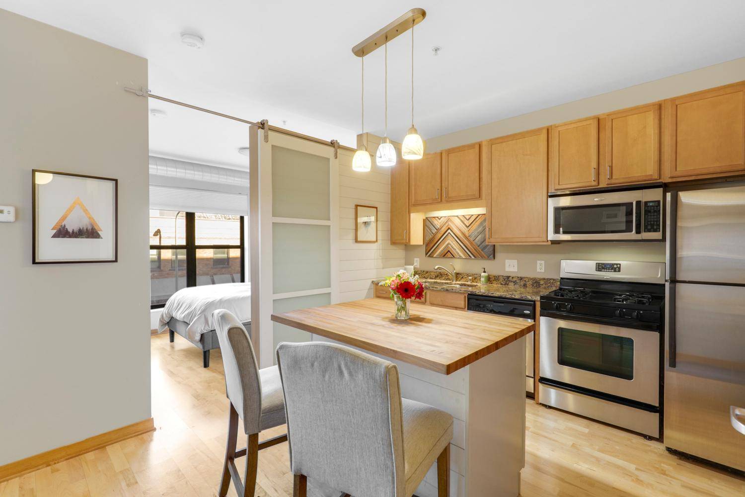 15 E Franklin Ave #208, Minneapolis, MN 55404