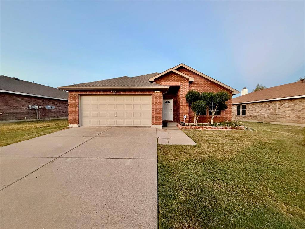 8107 Stowe Springs Lane, Arlington, TX 76002