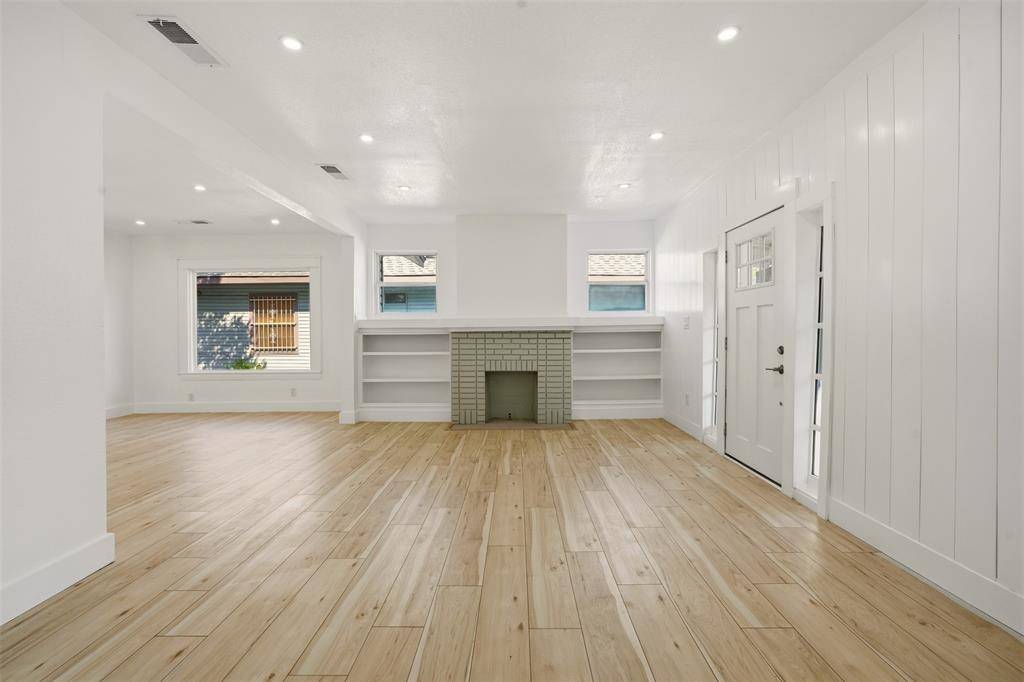 809 Cristler Avenue, Dallas, TX 75223